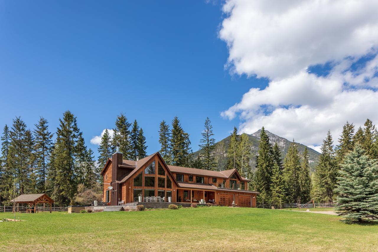 Home Lodge Golden Exterior foto